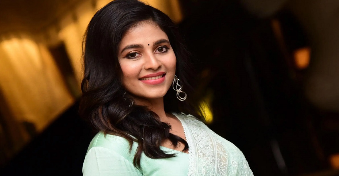 actress-anjali-is-all-set-for-her-marriage-bride-to-be-soon