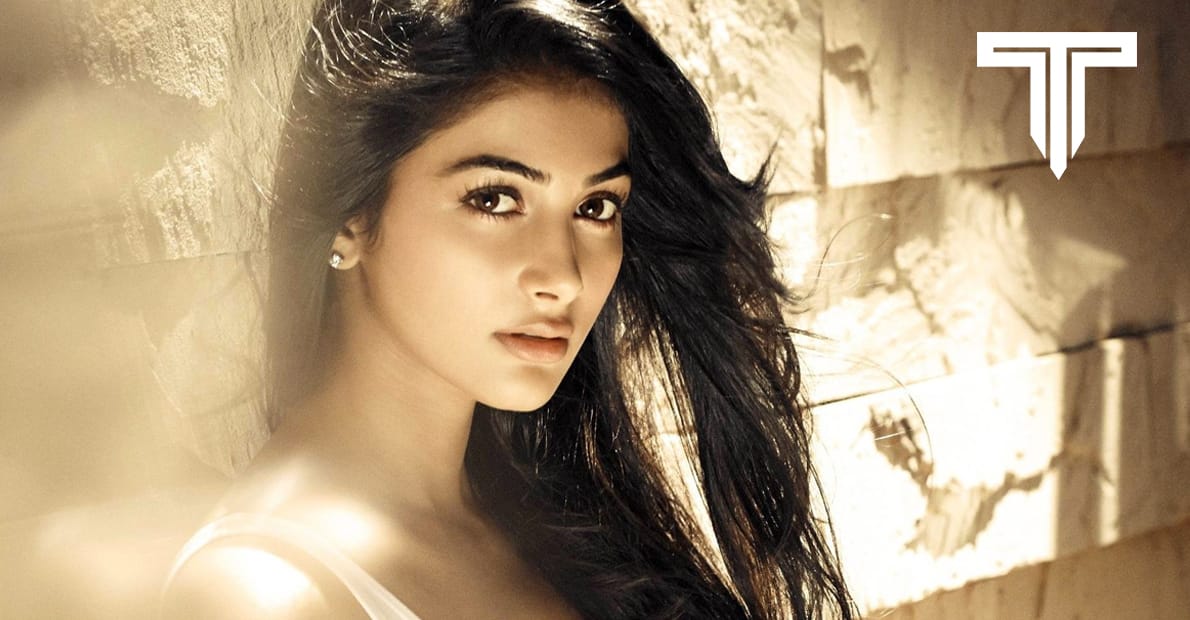 pooja-hegde-accepted-to-do-even-that-thing-for-getting-movie-offers