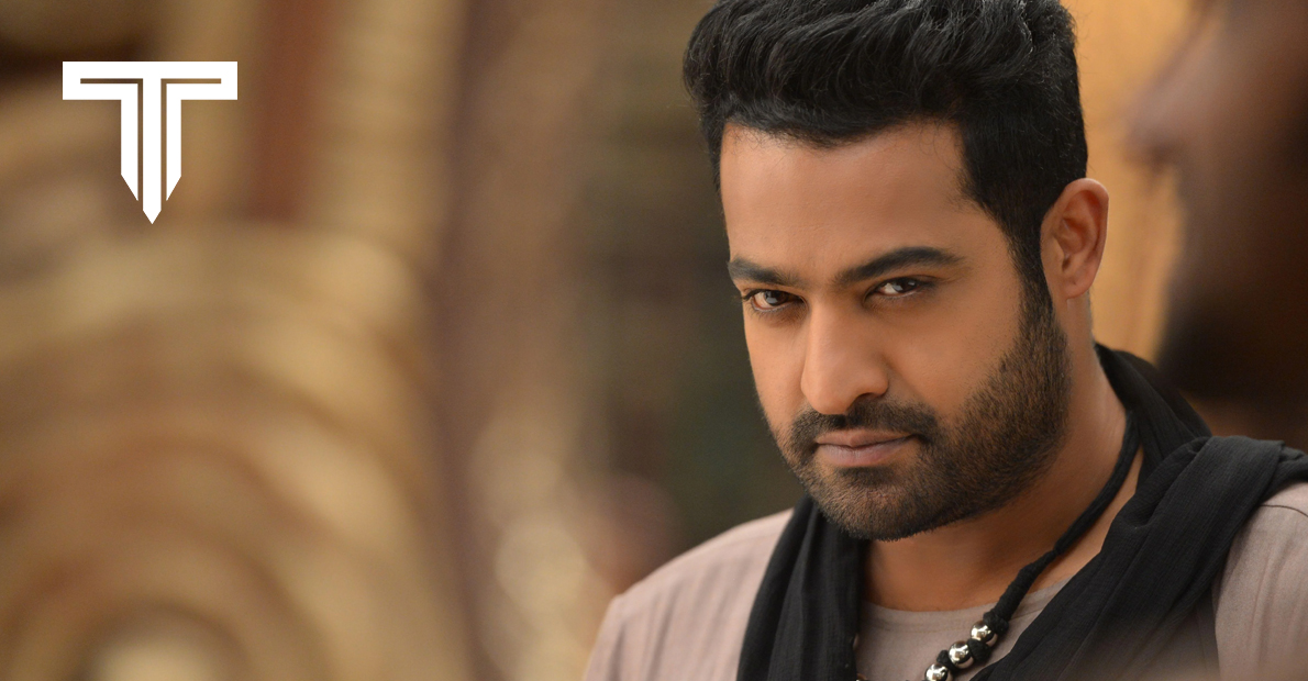 sri-reddy-ntr-ఎన్టీఆర్-గురింsri-reddy-comments-on-jr-ntr-about-his-movie-devara-became-viral