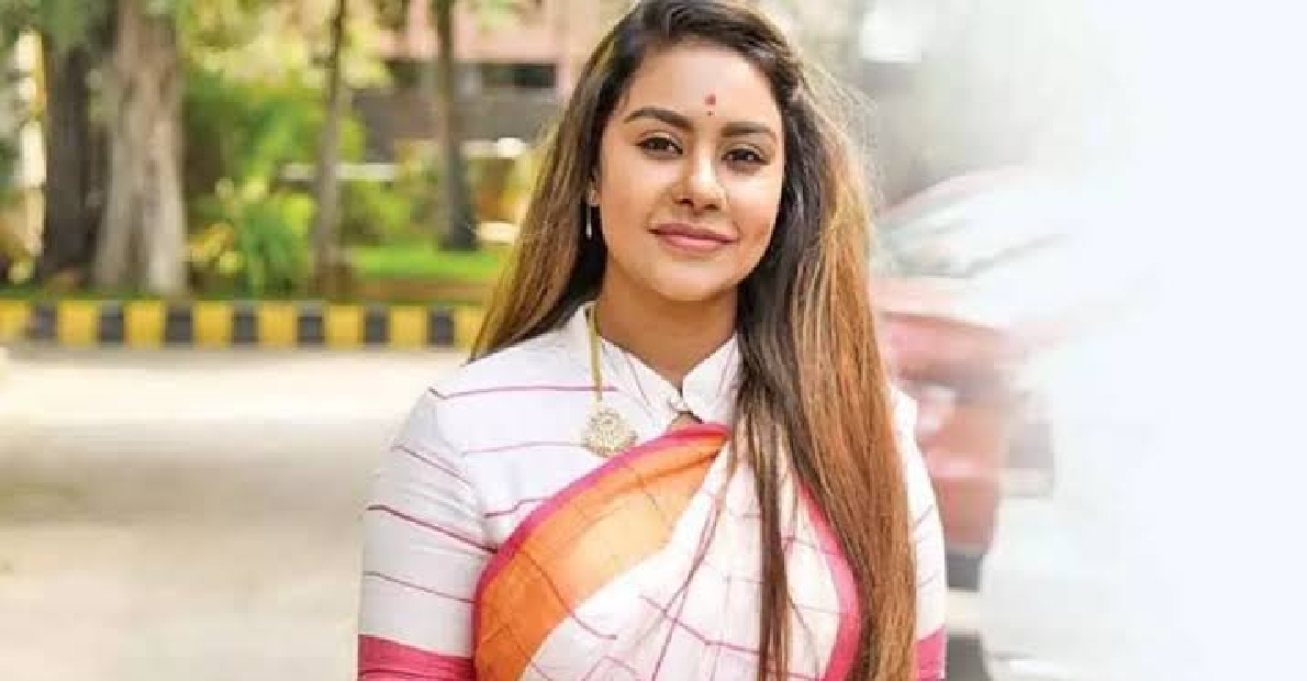 Sri Reddy To Show